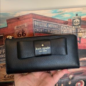 Kate spade ♠️ Black wallet